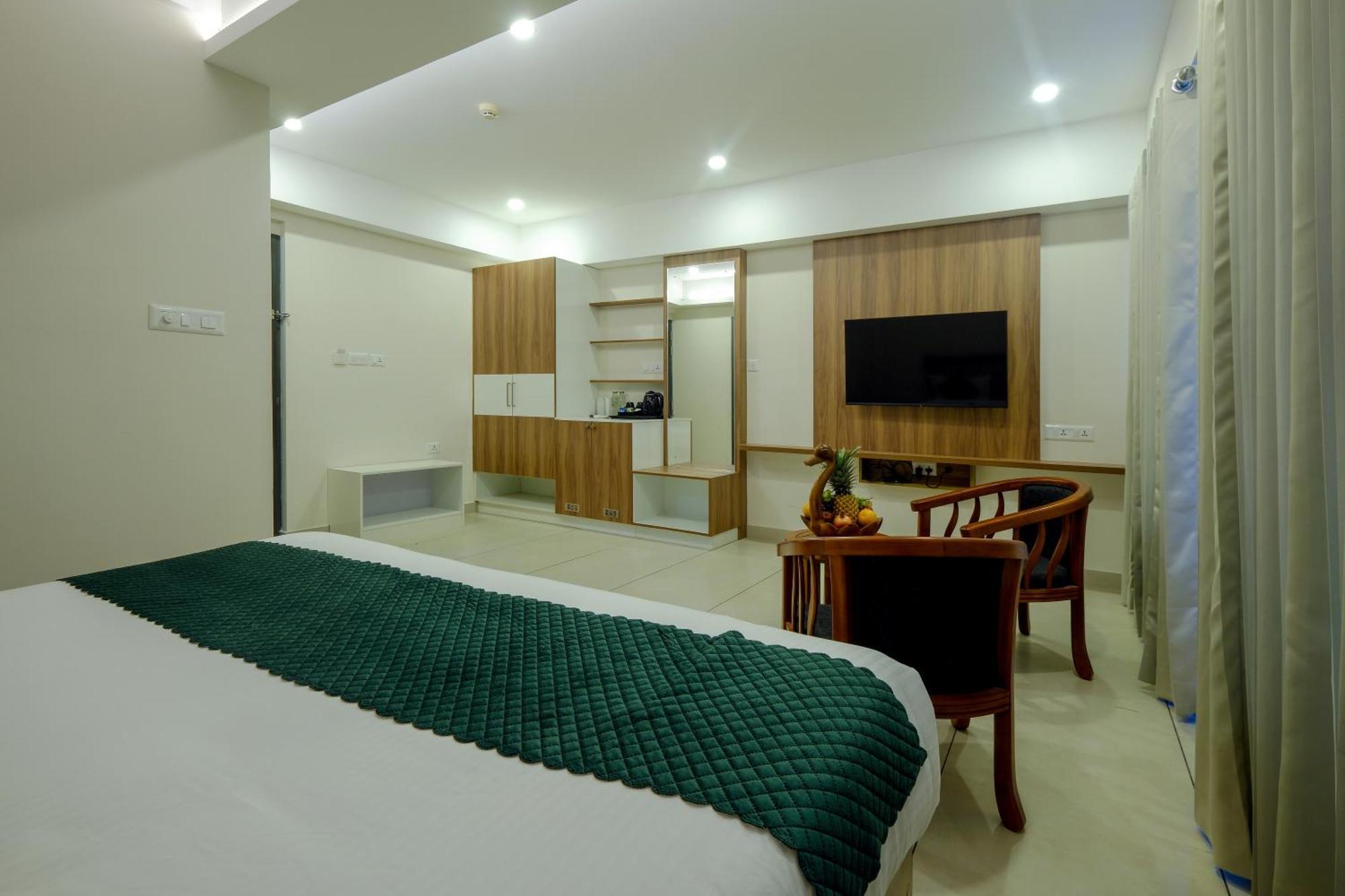 The Heartland Business Hotel, Trivandrum Thiruvananthapuram Екстер'єр фото